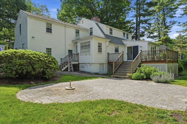 97 Green St, Needham, MA 02492