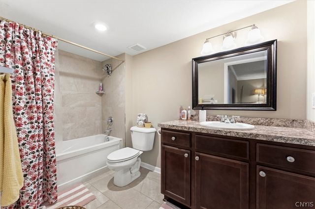 8684 Lavender Lane, Cicero, NY 13039