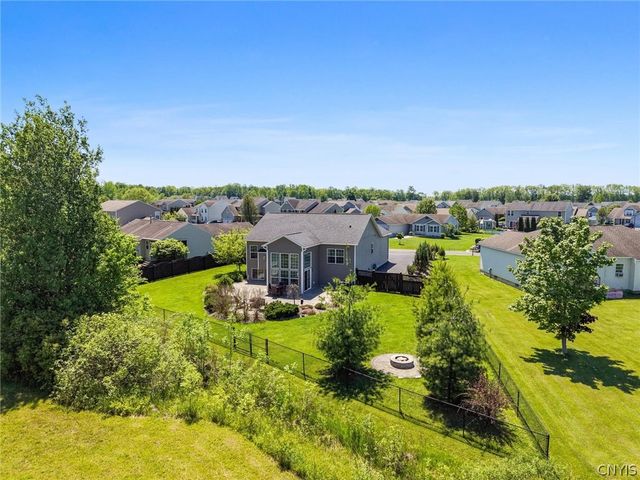 8684 Lavender Lane, Cicero, NY 13039
