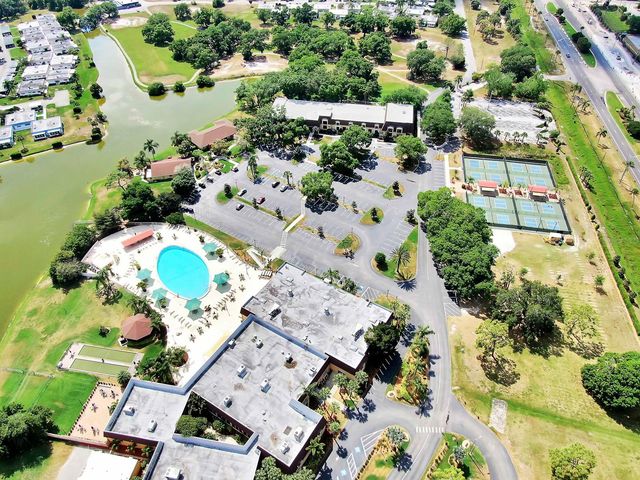202 BEDFORD TRAIL 113, Sun City Center, FL 33573