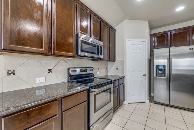 5844 Sunny Meadow Lane, Grand Prairie, TX 75052