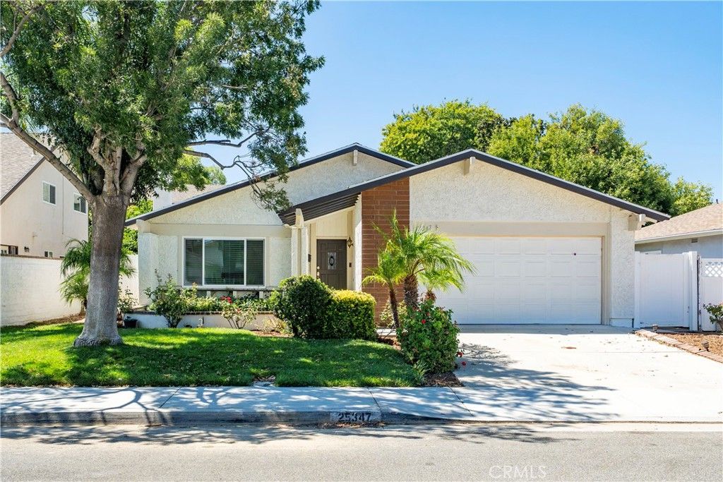 25347 Via Oriol, Valencia, CA 91355 — exterior