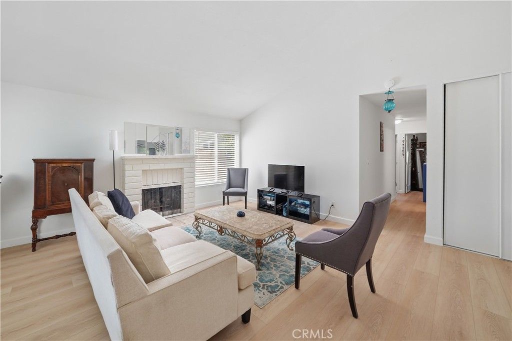25347 Via Oriol, Valencia, CA 91355 — photo 3