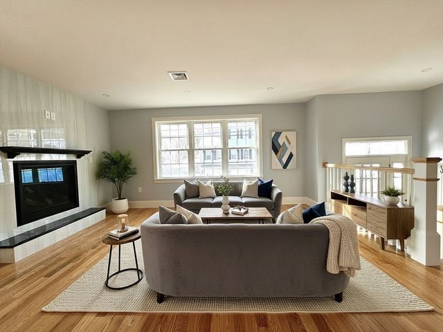 35 Liberty Ave, Revere, MA 02151