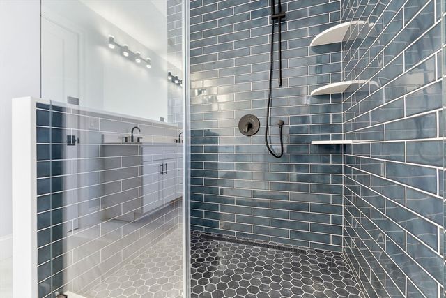 35 Liberty Ave, Revere, MA 02151