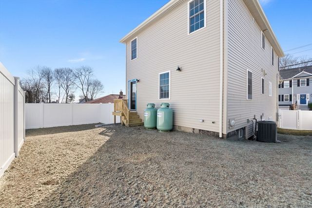 35 Liberty Ave, Revere, MA 02151