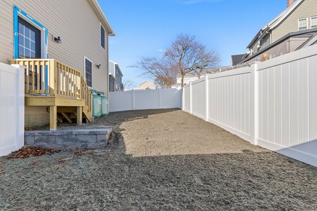 35 Liberty Ave, Revere, MA 02151