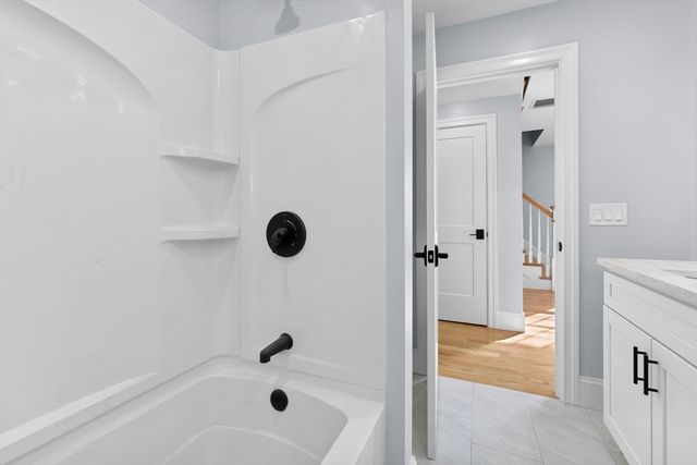 35 Liberty Ave, Revere, MA 02151