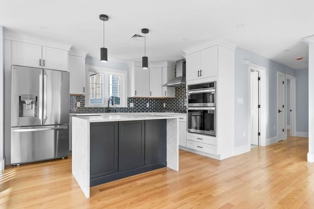 35 Liberty Ave, Revere, MA 02151