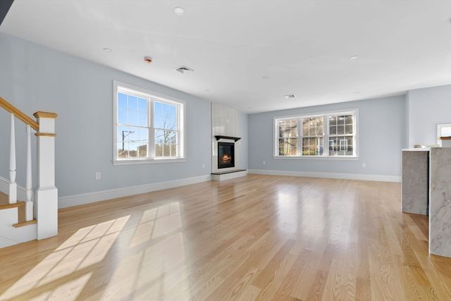 35 Liberty Ave, Revere, MA 02151