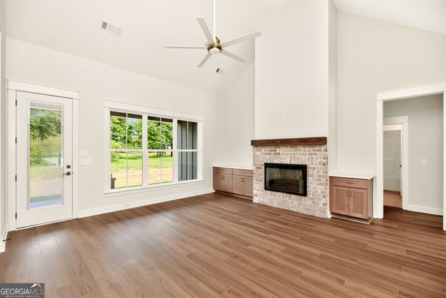 1004 Country Club Road, Perry, GA 31069