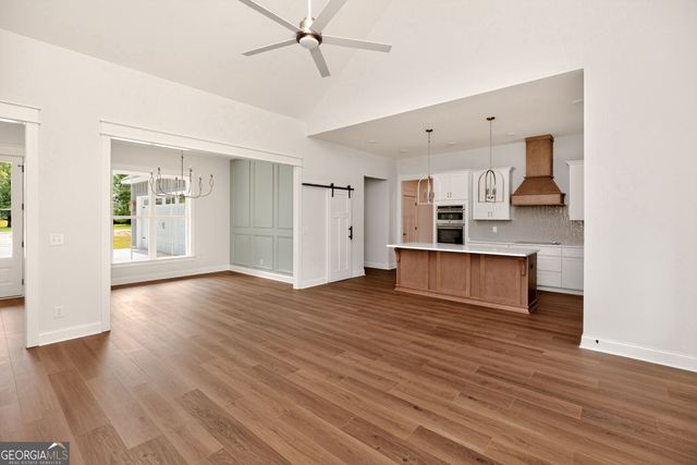 1004 Country Club Road, Perry, GA 31069