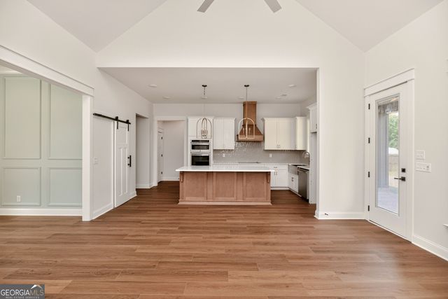 1004 Country Club Road, Perry, GA 31069