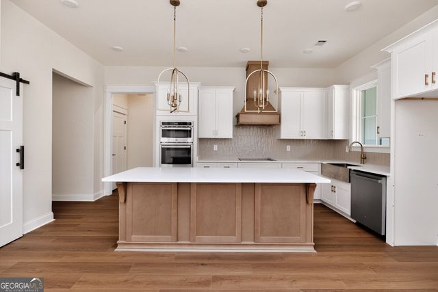 1004 Country Club Road, Perry, GA 31069