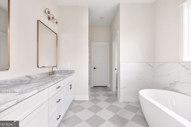 1004 Country Club Road, Perry, GA 31069