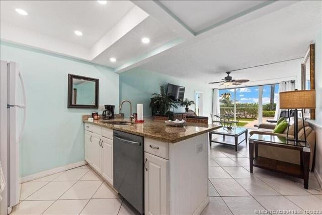 9800 S Ocean 107 Drive 107, Jensen Beach, FL 34957