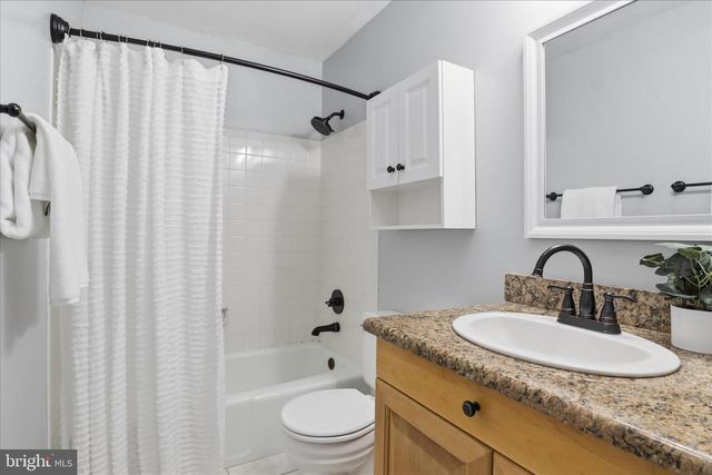 9712 KLIMT CT, Burke, VA 22015