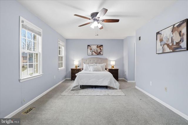 9712 KLIMT CT, Burke, VA 22015