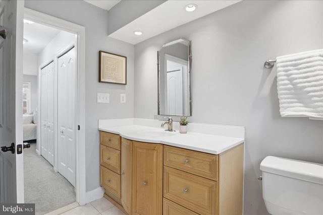 9712 KLIMT CT, Burke, VA 22015