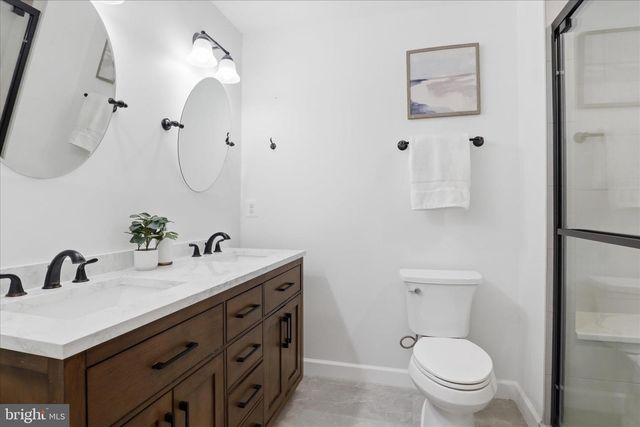 9712 KLIMT CT, Burke, VA 22015