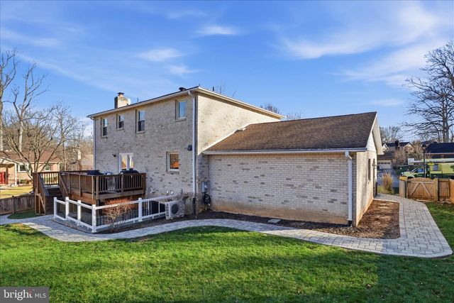 9712 KLIMT CT, Burke, VA 22015