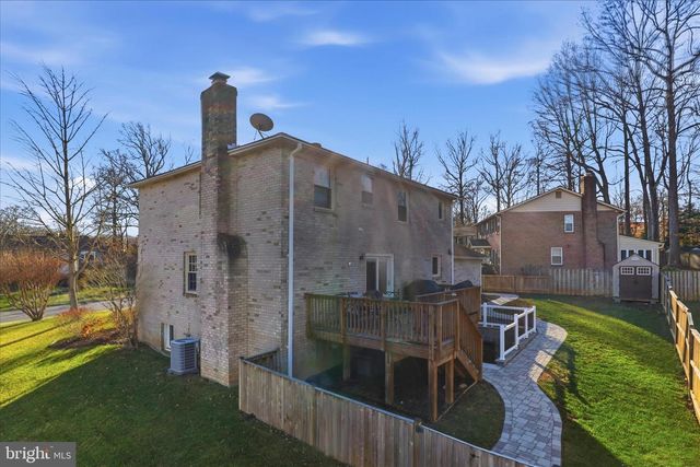 9712 KLIMT CT, Burke, VA 22015