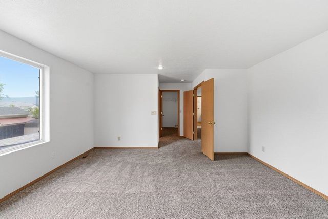 4324 N Upland Ct, Spokane, WA 99216
