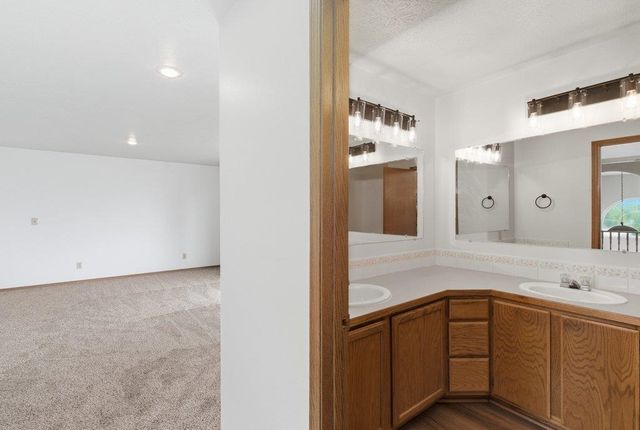 4324 N Upland Ct, Spokane, WA 99216