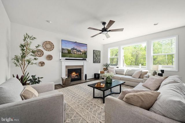 310 LIBERTY HALL DR, Fredericksburg, VA 22406