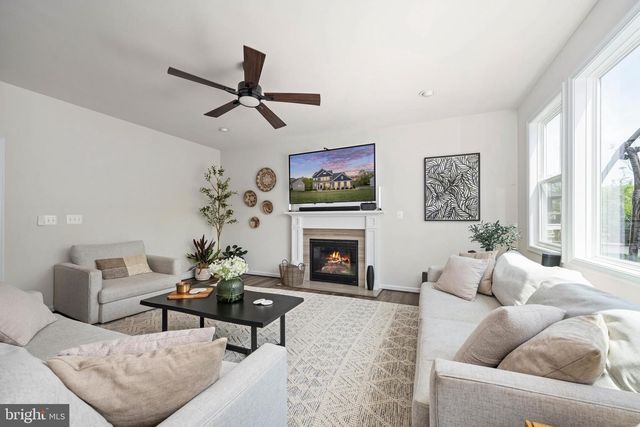 310 LIBERTY HALL DR, Fredericksburg, VA 22406