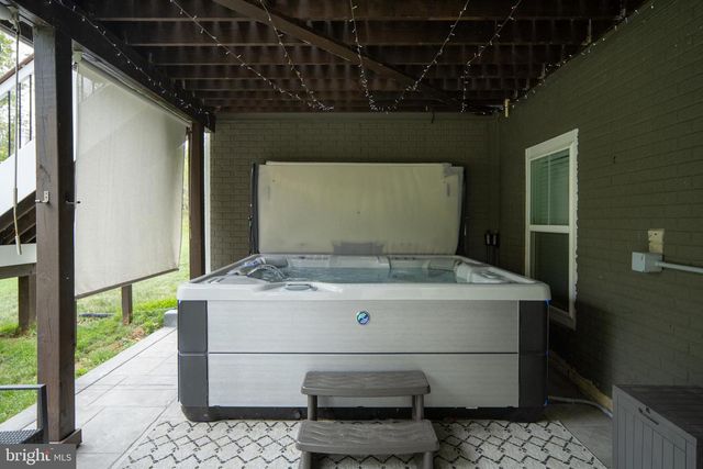 310 LIBERTY HALL DR, Fredericksburg, VA 22406