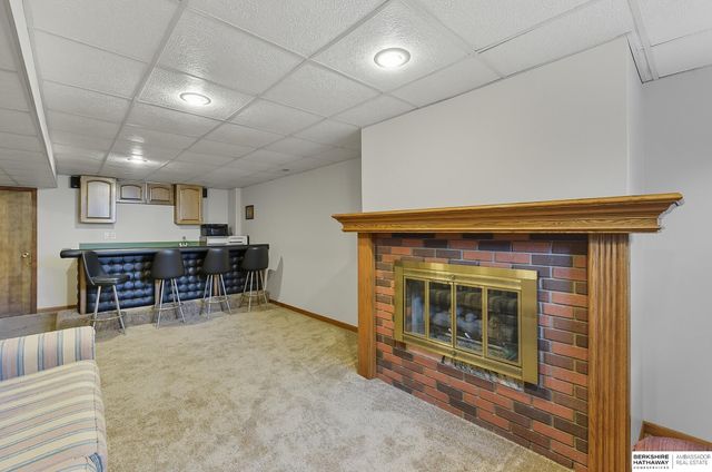 2418 S 49th Avenue, Omaha, NE 68106