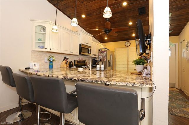 3563 Antarctic CIR 2102, Naples, FL 34112
