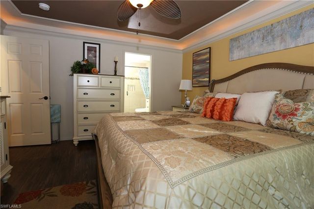 3563 Antarctic CIR 2102, Naples, FL 34112