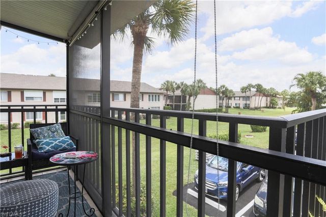 3563 Antarctic CIR 2102, Naples, FL 34112