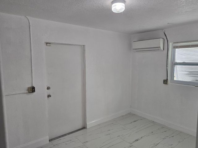 511 N 65th Avenue, Hollywood, FL 33024