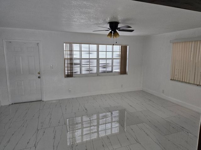 511 N 65th Avenue, Hollywood, FL 33024