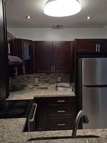 511 N 65th Avenue, Hollywood, FL 33024