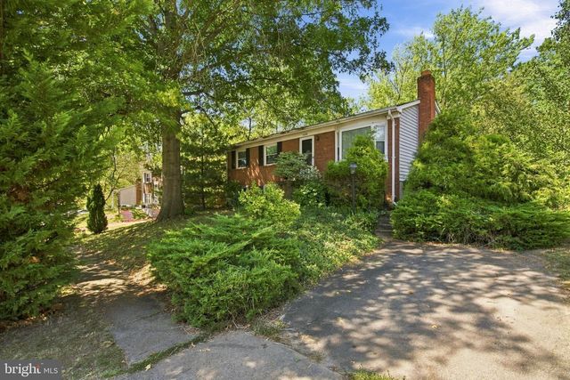 5256 MEDWICK CT, Woodbridge, VA 22193
