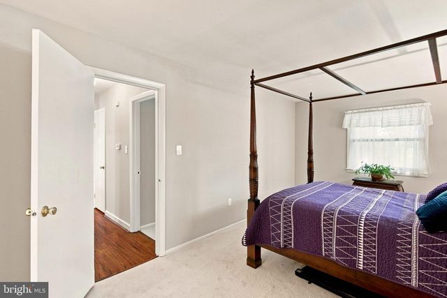 5256 MEDWICK CT, Woodbridge, VA 22193