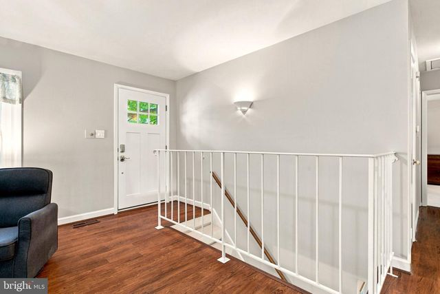 5256 MEDWICK CT, Woodbridge, VA 22193