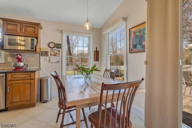 71 New St, Allendale Boro, NJ 07401