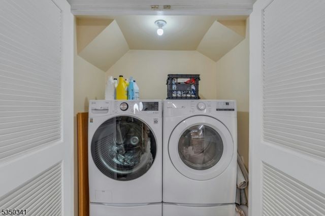 71 New St, Allendale Boro, NJ 07401