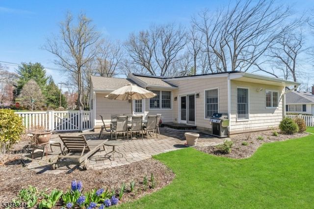 71 New St, Allendale Boro, NJ 07401