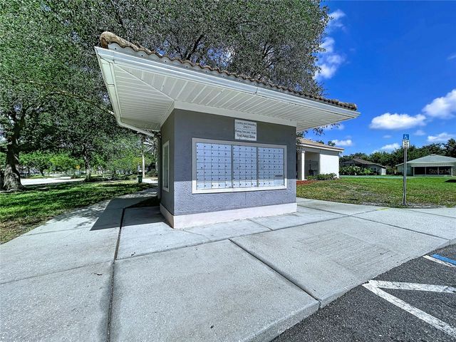 12207 COUNTRY WHITE CIRCLE, Tampa, FL 33635