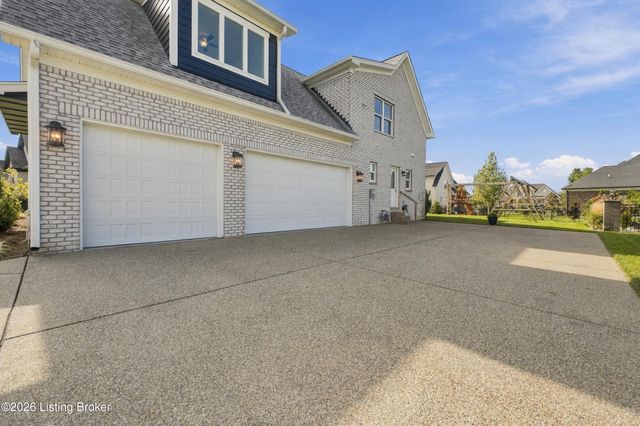 6370 Clore Ln, Crestwood, KY 40014