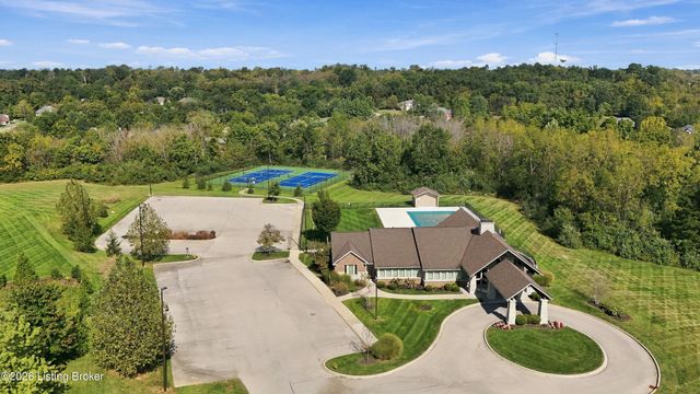 6370 Clore Ln, Crestwood, KY 40014