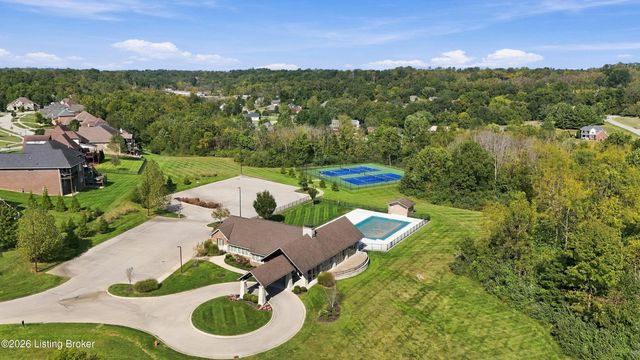 6370 Clore Ln, Crestwood, KY 40014