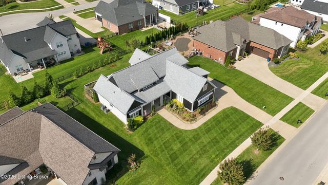 6370 Clore Ln, Crestwood, KY 40014