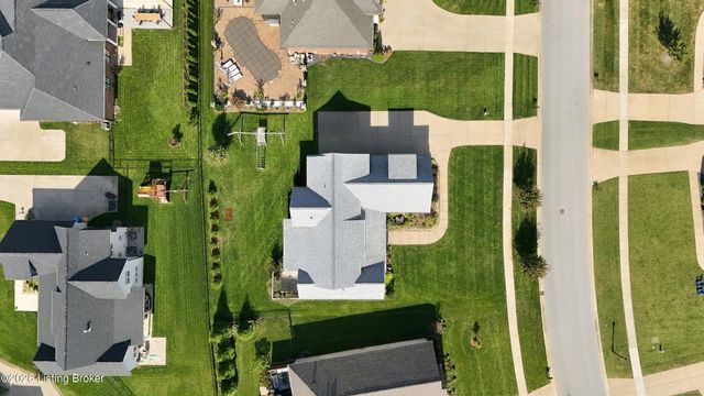 6370 Clore Ln, Crestwood, KY 40014